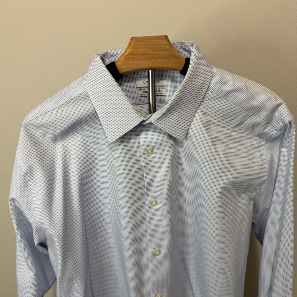 Calvin Klein Men's Sky Blue Dress Shirt M3